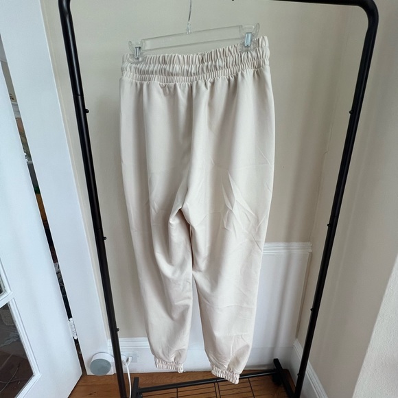 Zara cream elastic waist joggers - Picture 5 of 5